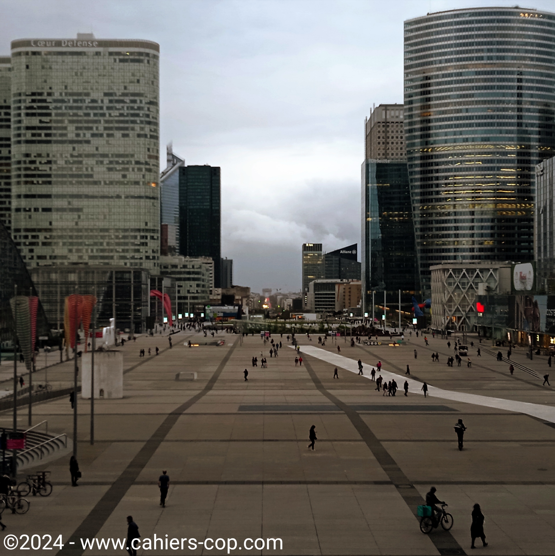 Paris vue de La Défense